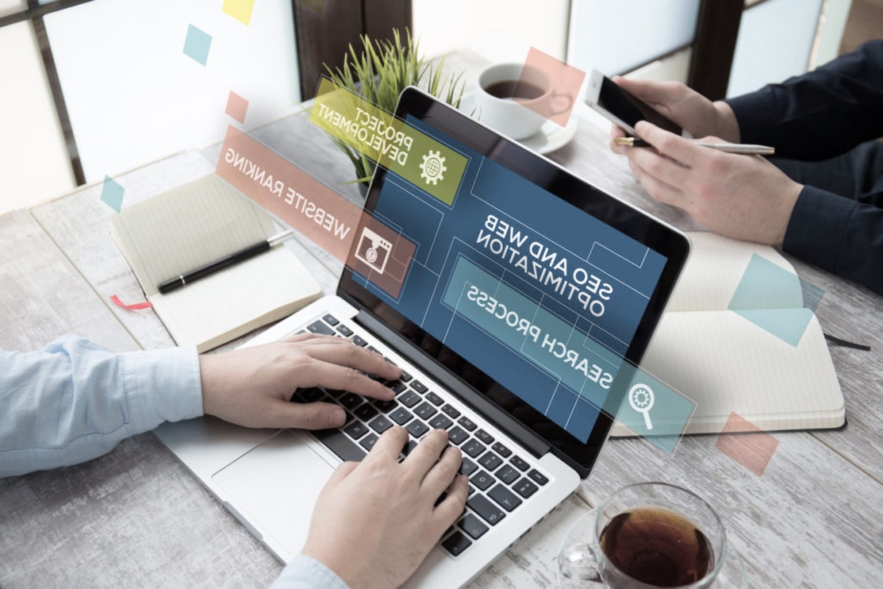 découvrez les avantages de l'externalisation (outsourcing) pour optimiser les coûts et améliorer l'efficacité de votre entreprise grâce à des partenaires spécialisés.